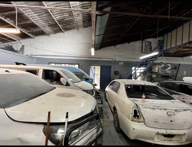 815M² STORAGE UNIT TO LET IN PAROW EAST